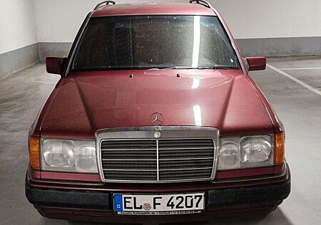 Mercedes-Benz E 300 TD