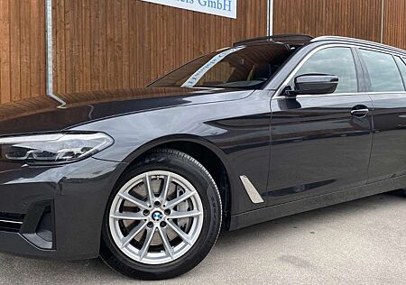 BMW 540 d xDrive T. Leder SHZ Pano Navi Parkass Kam