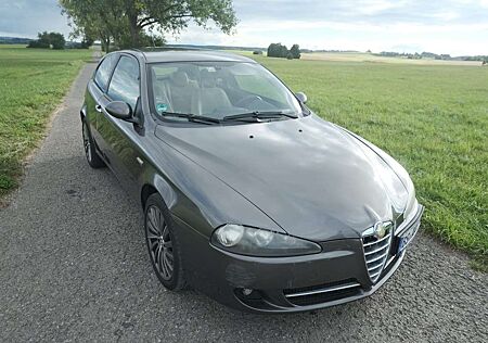 Alfa Romeo 147 1.6 TS, LPG, Tüv 12/26