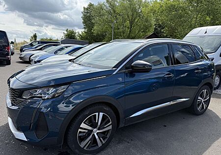 Peugeot 3008 Hybrid 225 (Plug-In) Road Trip EAT8 NAVI LED AHZV