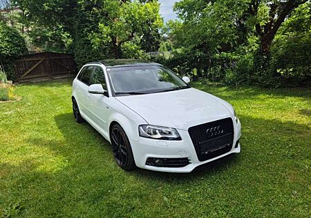 Audi A3 2.0 TFSI Sportback quattro S tronic Ambiente