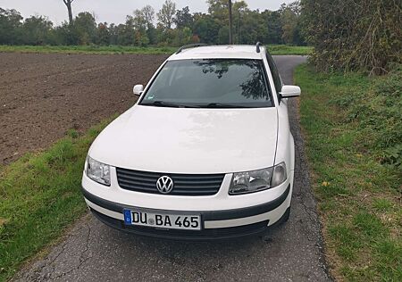 VW Passat Variant Volkswagen Scheckheftgepflegt