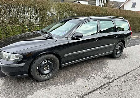 Volvo V70 +2.4