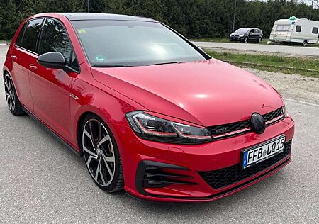 VW Golf Volkswagen VII Lim. GTI APR