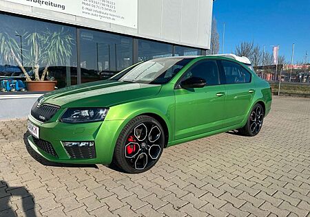 Skoda Octavia Lim. 2,0 TSI RS AHK/Panoramadach/Xenon