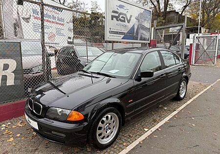 BMW 320 i Baureihe 3 Lim.*Xenon*Navi*AUTOMATIK*TÜV N.