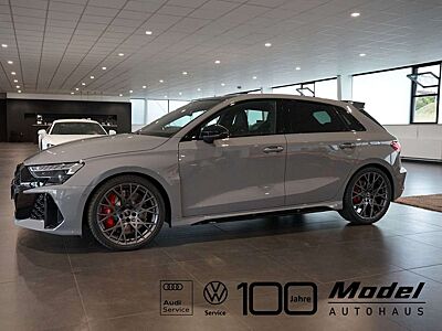 Audi RS3 Sportback | Pano | Schalensitze | Carbon