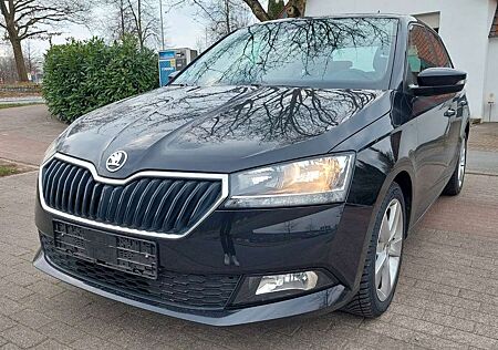 Skoda Fabia 1.0l COOL PLUS Navi-Carplay-SHZ-PDC-ALU