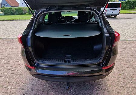 Hyundai ix35 1.6 2WD UEFA EURO 2012 Edition