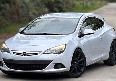 Opel Astra GTC Xenon PDC Navi 20'Zoll Infinity SHZ