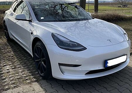 Tesla Model 3 Allradantrieb Dual Motor/AMD Ryzen/EAP