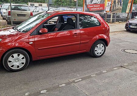 Ford Fiesta AUTOMATIC GETRIEBE-IDEAL FUR ANFÄNGER