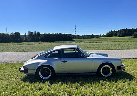 Porsche 911 SC 3.0 G-Modell Silber Leder