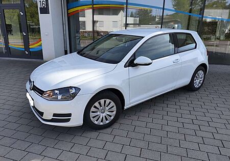 VW Golf Volkswagen 1.6 TDI BlueMotion Technology Allstar