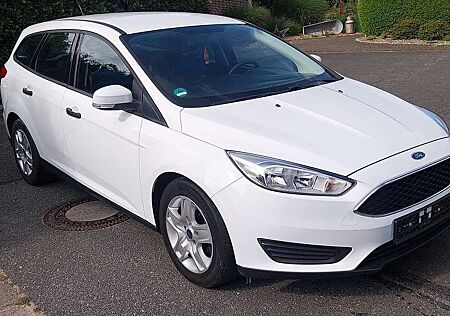Ford Focus Turnier 1.0 EcoBoost Start-Stopp-System Tren
