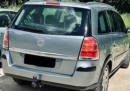 Opel Zafira B 1.8