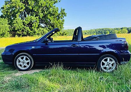 VW Golf Cabriolet Volkswagen Golf III Cabrio 2.0 Colour Concept