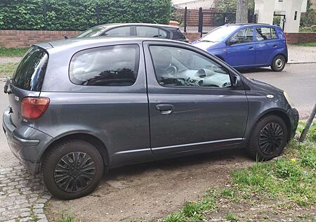 Toyota Yaris 1.0
