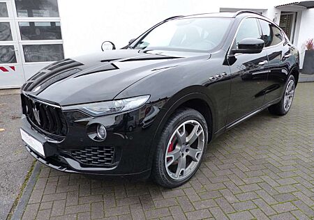 Maserati Levante Q4, Leder, SD, Bi-Xenon