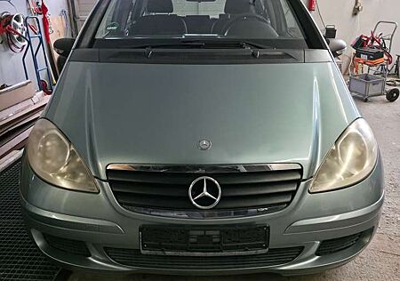 Mercedes-Benz A 170 A-Klasse 5-Türer Classic