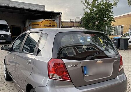 Chevrolet Kalos 1.2 SE Kleinwagen TÜV NEU