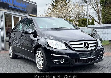 Mercedes-Benz B 180 CDI SPORTPAKET/Leder/Navi/Automatik