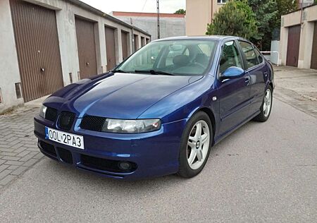 SEAT Toledo TOP Sport 2.3 VR5 170PS