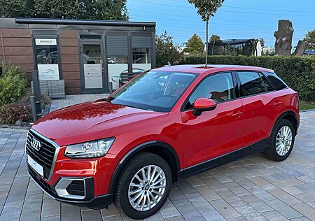 Audi Q2 design 1.4 TFSI *AHK*PDC*Tempomat*SHZ*1Hand*