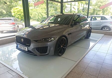 Jaguar XE D200 R-Dynamic Black 2.0D, SD, Winter Paket, ect..