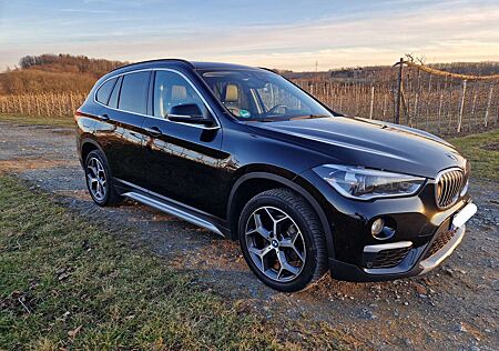 BMW X1 sDrive18d Aut. xLine Panorama/Schiebedach*LED*SHZ*