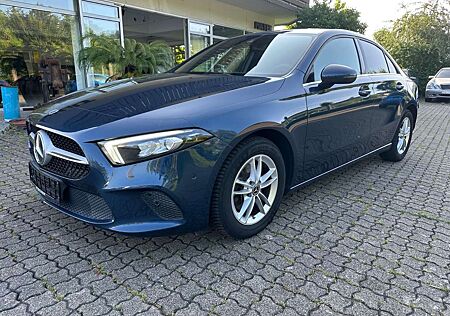Mercedes-Benz A 180 d*Limousine*NAVI*LED*7-G DCT*EU6dT*