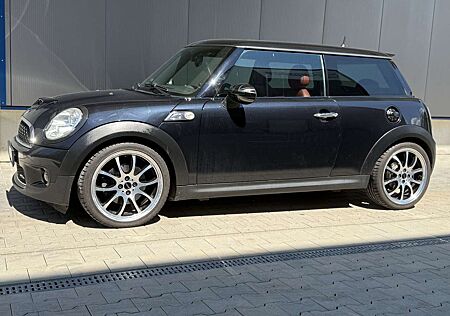 Mini Cooper S John Cooper Works Performance Kit