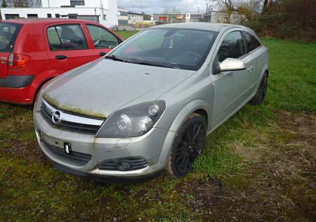 Opel Astra H GTC Cosmo