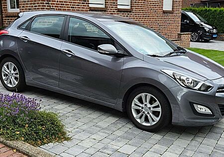 Hyundai i30 1.4 Fifa World Cup Edition