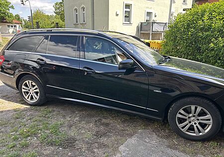 Mercedes-Benz E 350 T CDI DPF BlueEFFICIENCY 7G-TRONIC