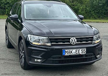 VW Tiguan Volkswagen Comfortline 2.0 TDI DSG NAVI