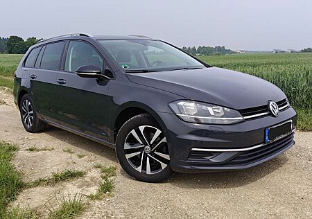 VW Golf Variant Volkswagen 1.6 TDI SCR IQ.DRIVE