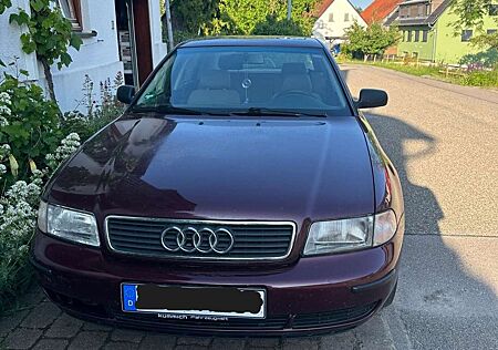 Audi A4 1.6