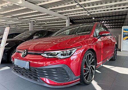 VW Golf Volkswagen VIII GTI CLUBSPORT LEDER/PANO/HARMAN KARDON