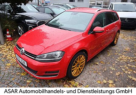 VW Golf Volkswagen VII Variant 2,0TDI Highline/AHK/Standheiz.