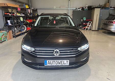 VW Passat Variant Volkswagen Business2.0TDI DSG Kam ACC LED