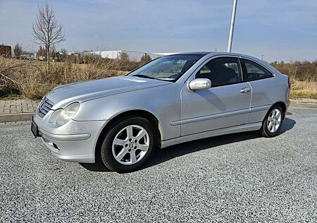 Mercedes-Benz C 220 CDI Sportcoupe Klimaaut* TPM* TÜV* Panorama*