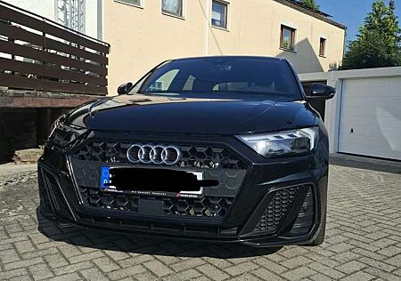 Audi A1 35 TFSI Sportback S tronic line