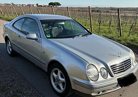 Mercedes-Benz CLK Sport 200