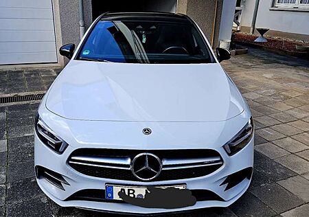 Mercedes-Benz A 35 AMG 4Matic Speedschift DCT 7G