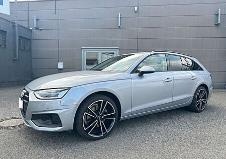 Audi A4 Avant 40 TFSI S tronic
