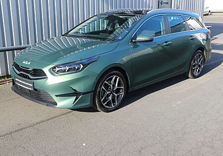 Kia Cee'd Ceed / SW 1.5 T-GDI DCT7 OPF Spirit