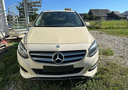 Mercedes-Benz B 180 CDI / d (246.212)