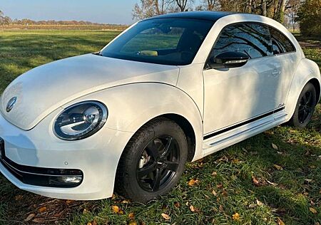 VW Beetle Volkswagen 1.2 TSI DSG Club+KT+Pano+Navi+BiX+Airplay