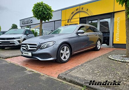 Mercedes-Benz E 220 -Klasse T-Modell d Niveau Navi digitales Cockpit L